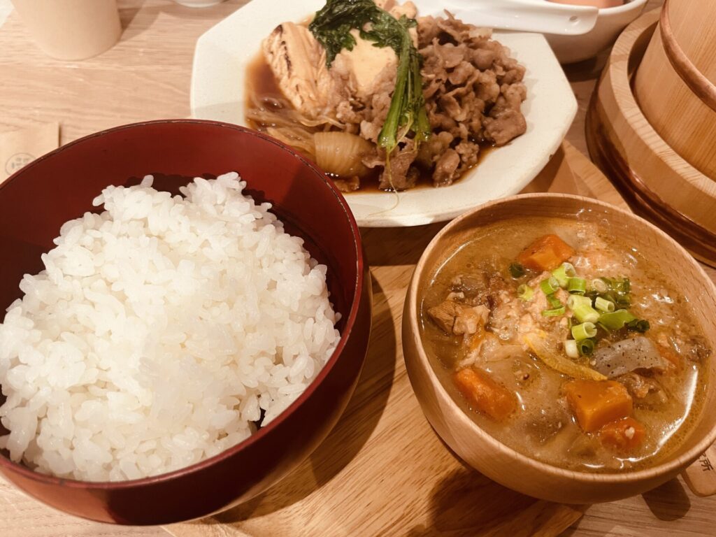 池袋西口　ヒャ/とろり。　季節の肉豆腐TKG定食①　
