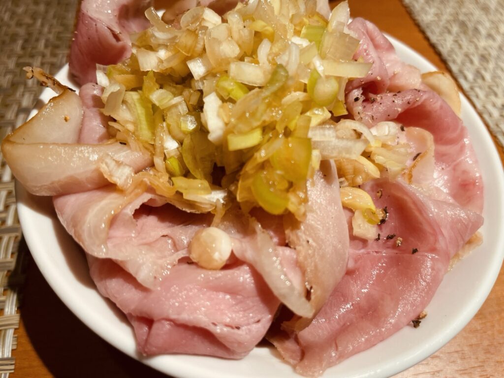 池袋東口　麺庵いぶし　ミニチャーシュー丼