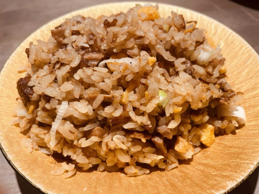 池袋西口　人類みな麺類とエスサワダ　チャーシューチャーハン②