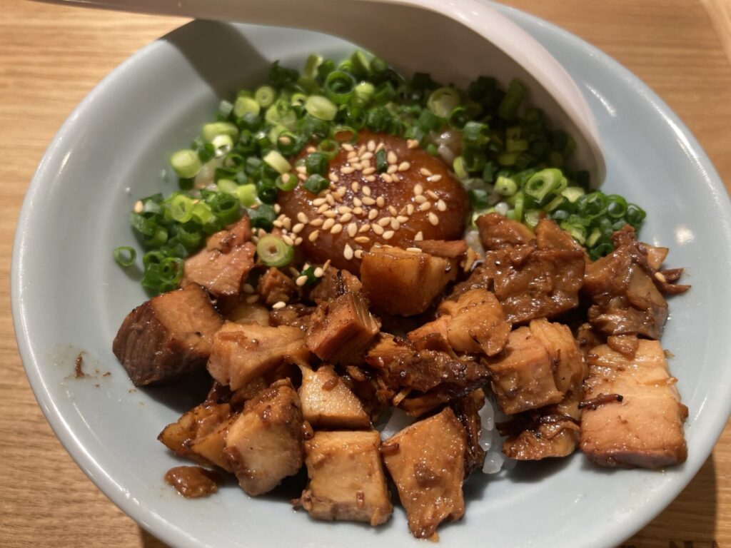 チャーシュー麺専門 中華そばナルト 鶏塩ラーメン③