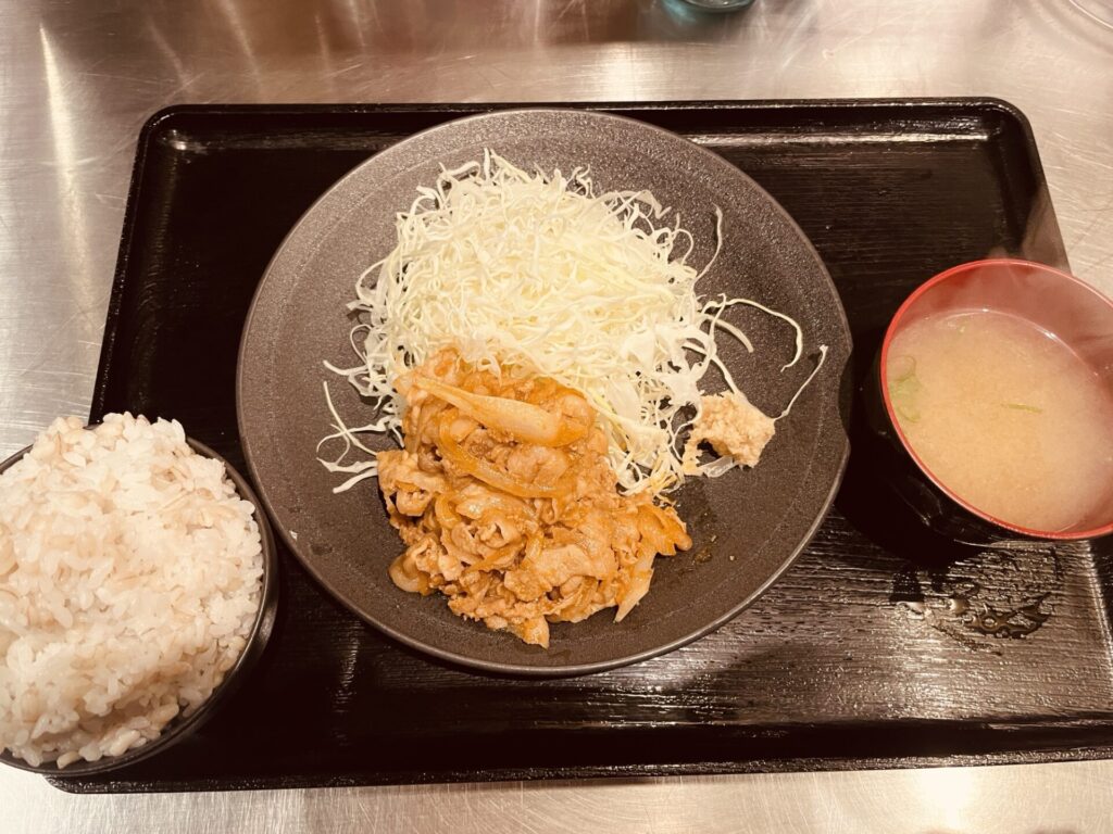 池袋　生姜焼き定食専門店 元気が出る食堂　元気が出る生姜焼き定食①
