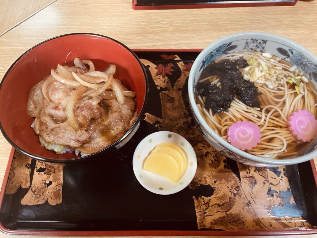 弘前　三忠食堂分店　津軽そば①